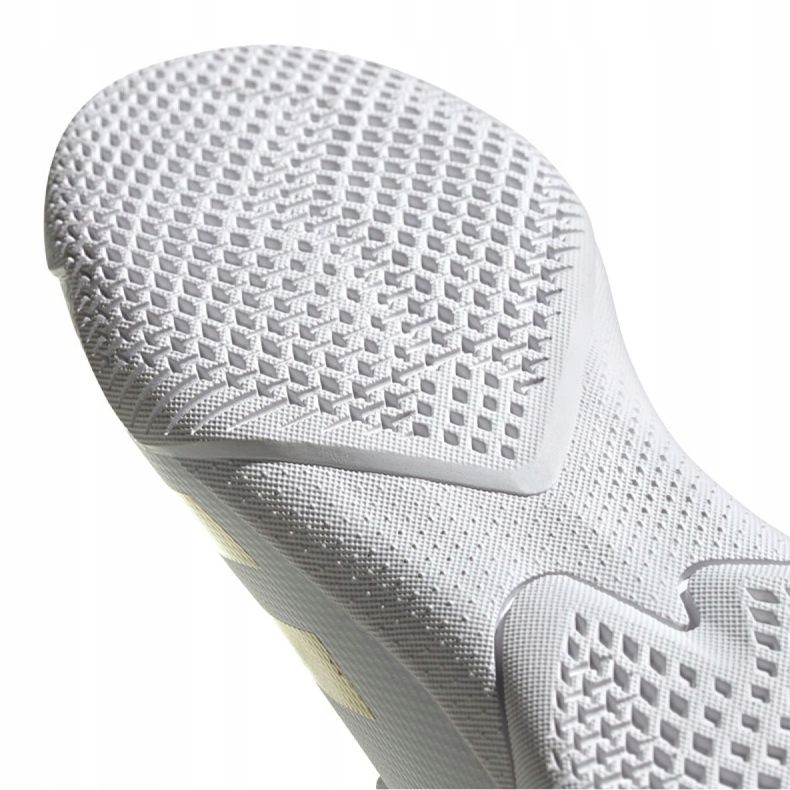 Ghete de fotbal Adidas Predator 20.3 In Jr FW9218 gri / argintiu, alb, auriu alb 1