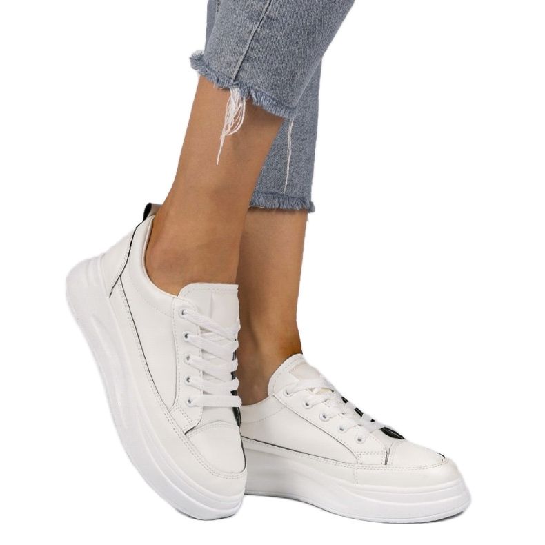 Adidași albi pe talpă R50 mai înaltă negru 1