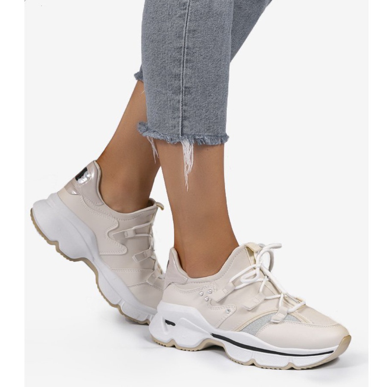 Adidași bej Lycra C947 2