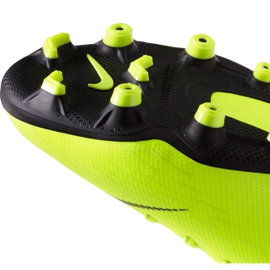 Pantofi de fotbal Nike Mercurial Vapor 12 Academy Mg Jr AH7347 701 galben 4