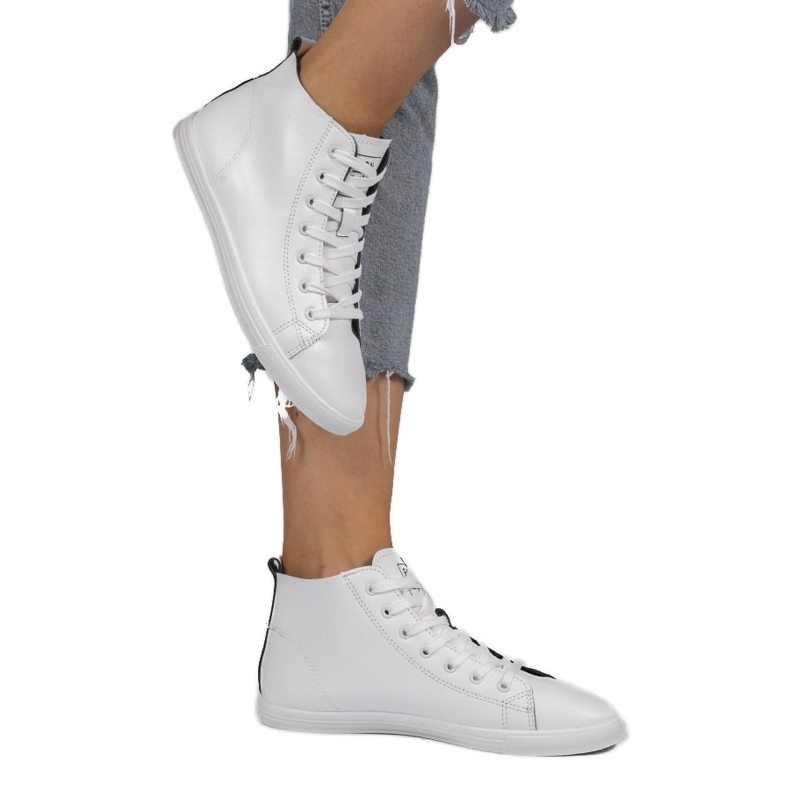 Adidași de damă clasici albi 9858 1