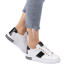 Adidași de modă albi cu piele ecologică C912 negru 1