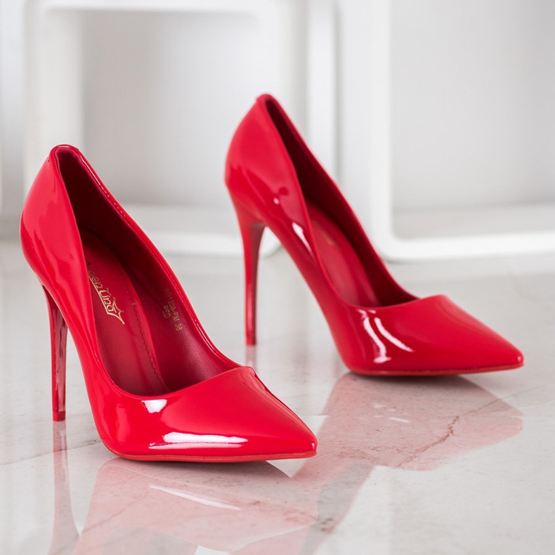 Queentina Pinii roșii lăcuite roșu 1