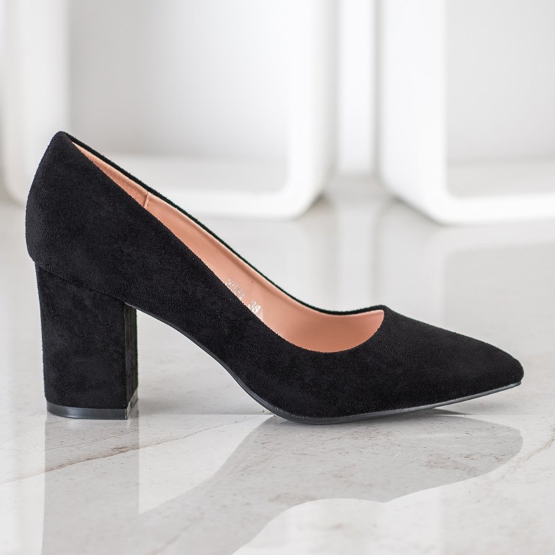 Nio Nio Pompele negre pe un stâlp negru 2