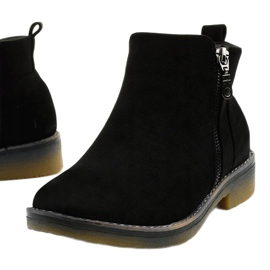 Cizme plate negre Cizme Jodhpur izolate în amar negru 1 Cizme plate negre Cizme Jodhpur izolate în amar negru 1