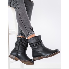 SHELOVET Ghete plate izolate negru 2