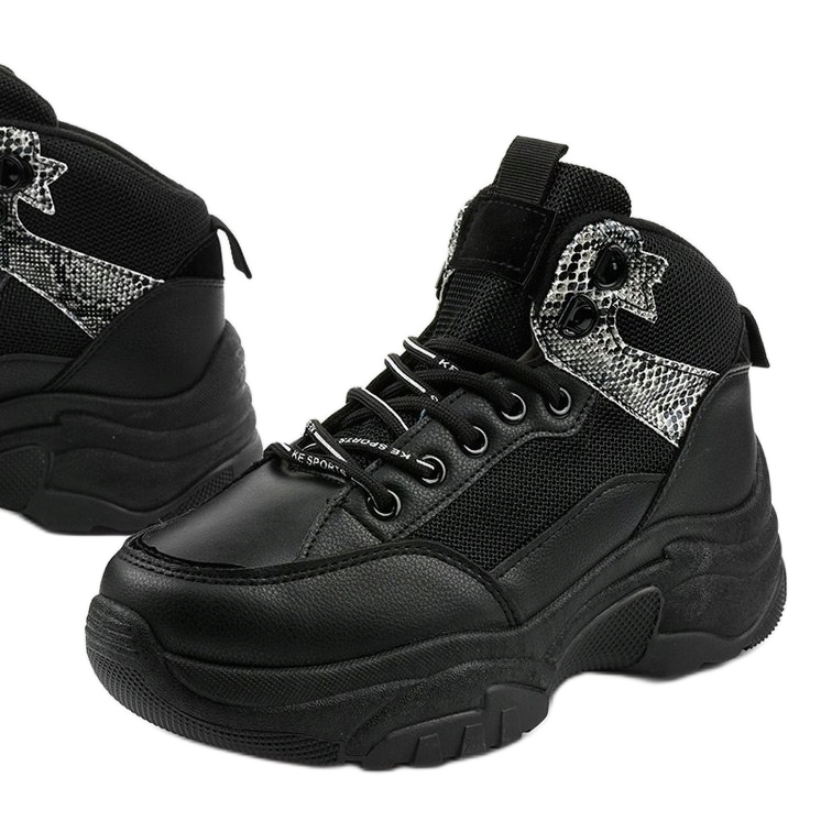 Adidași negri de la Cirisesis negru 1 Adidași negri de la Cirisesis negru 1