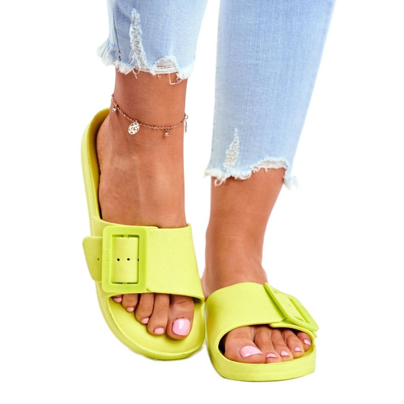 Papuci de dama Big Star cu cataramă verde FF274A390 3 Papuci de dama Big Star cu cataramă verde FF274A390 3