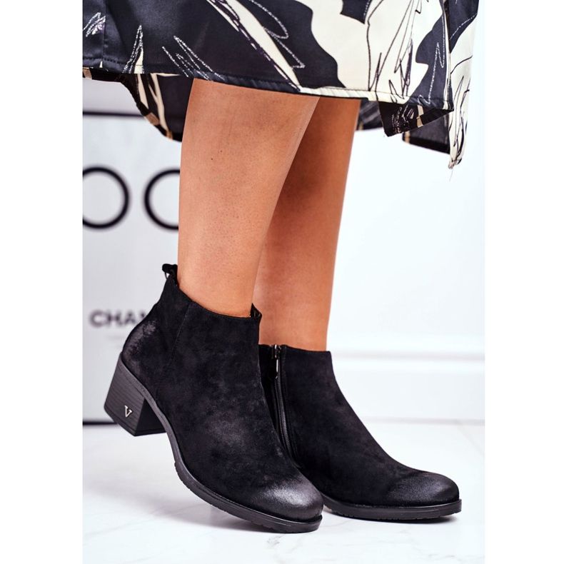 Vinceza Cizme de damă pe toc de piele întoarsă Volares negru 2