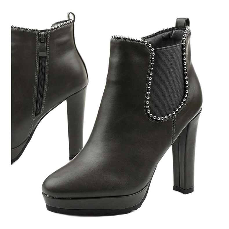 Cizme gri pe post cu fermoar și elastic Circus 1