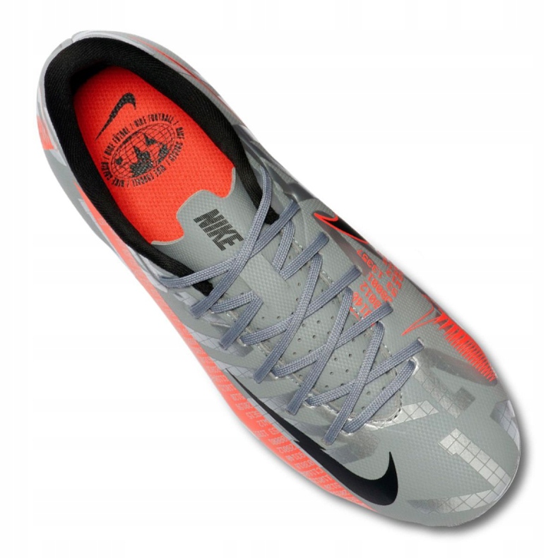 Pantofi de fotbal Nike Vapor 13 Academy Mg Jr AT8123-906 gri 3