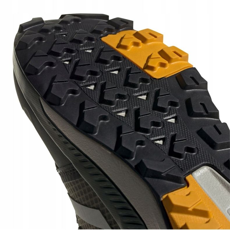 Pantofi Adidas Terrex Trailmaker Mid Cold.Rdy M FV6887 negru multicolor 1