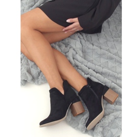 Cizme negre cu toc tăiat negru A5703 Negru 2