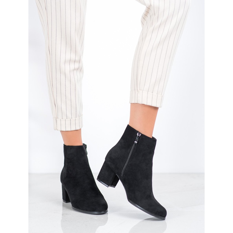 Danic Cizme negre pe tocuri înalte negru 1