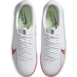 Pantof de fotbal Nike Mercurial Vapor 13 Academy Ic AT7993 163 alb alb 1