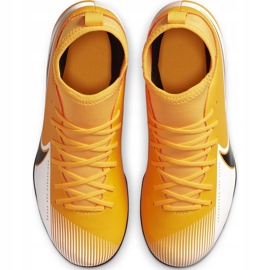 Pantofi de fotbal Nike Mercurial Superfly 7 Club FG / MG Junior AT8150 801 portocale galben 1