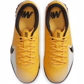 Pantof de fotbal Nike Mercurial Vapor 13 Academy Tf Junior AT8145 801 portocale galben 1