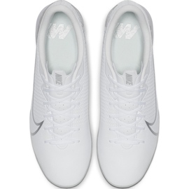 Pantofi de fotbal Nike Mercurial Vapor 13 Academy Ic AT7993 100 alb alb 1