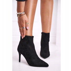 FB1 Cizme de damă pe toc înalt Piele de căprioară negru Beneco 1