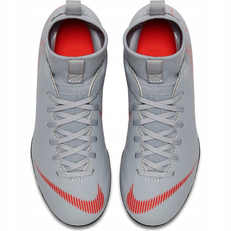 Pantofi de fotbal Nike Mercurial Superfly 6 Club Mg Jr AH7339 060 alb gri 1