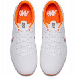 Pantofi de fotbal Nike Mercurial Vapor 12 Academy Mg Jr AH7347 107 multicolor alb 1
