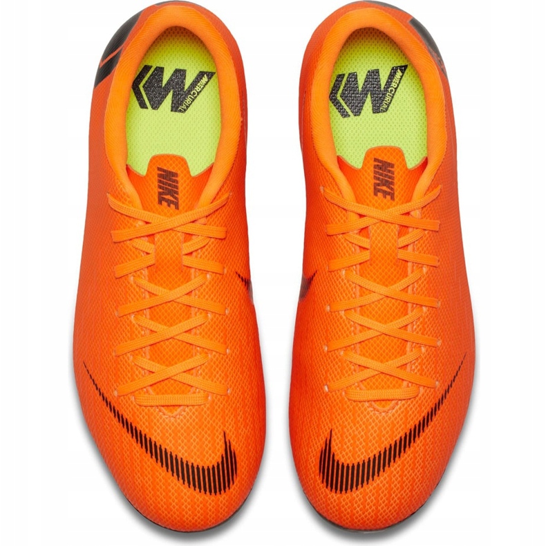 Pantofi de fotbal Nike Mercurial Vapor 12 Academy Mg Jr AH7347 810 portocale 1