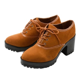 Cizme de cămilă dantelate pe un bloc Clearfall maro 2