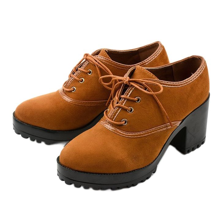 Cizme de cămilă dantelate pe un bloc Clearfall maro 2