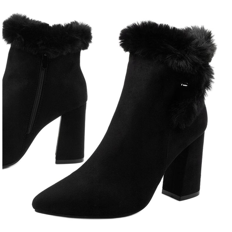 Ghete negre pe un stâlp cu fermoar Helike negru 1