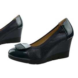 Pompe negre pe panoul Downreaver albastru marin 1 Pompe negre pe panoul Downreaver albastru marin 1