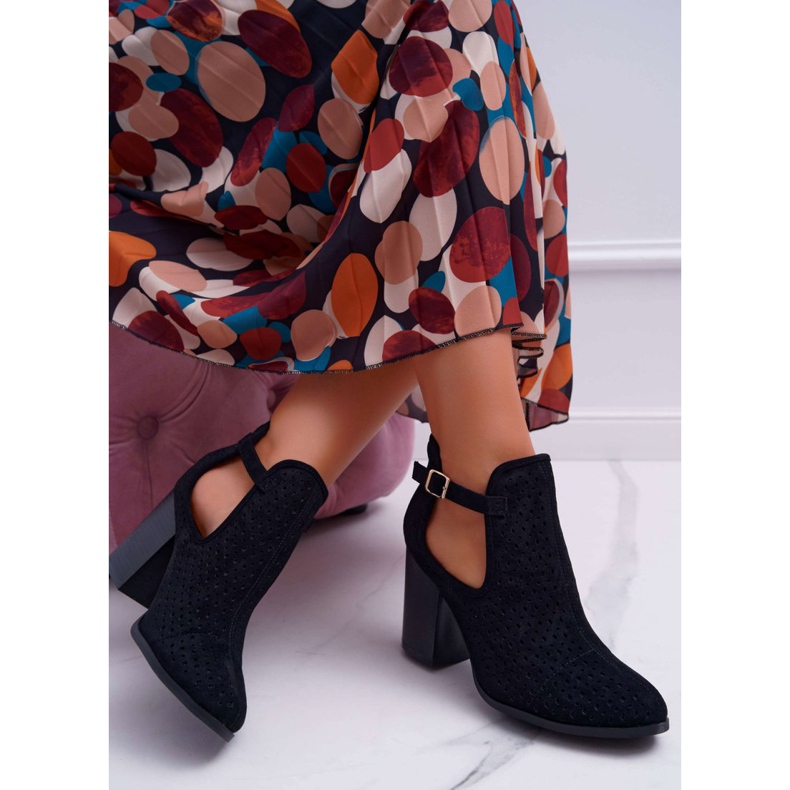 Bellucci Cizme de damă cu toc ajurat cu decupaje negru GoodDay 2