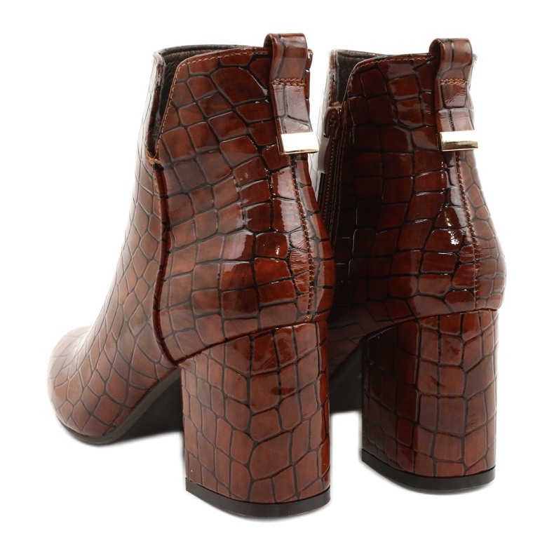 M.Daszyński Ghete izolate Daszyński SA186-1 maro 2