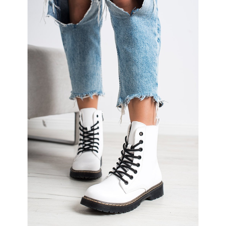 Small Swan Cizme albe negru 1