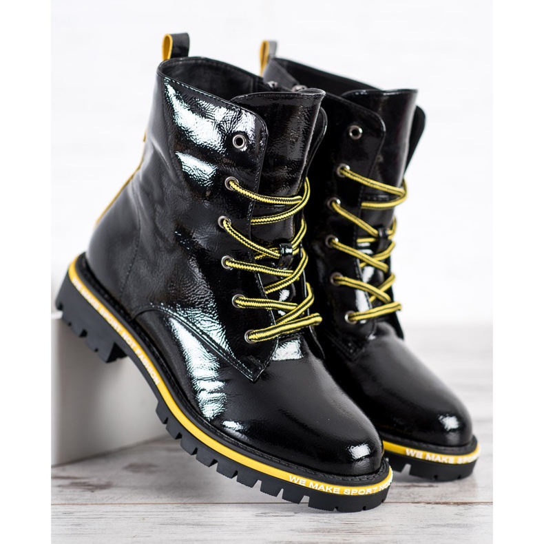 Goodin Trappers lacuit negru galben 2 Goodin Trappers lacuit negru galben 2