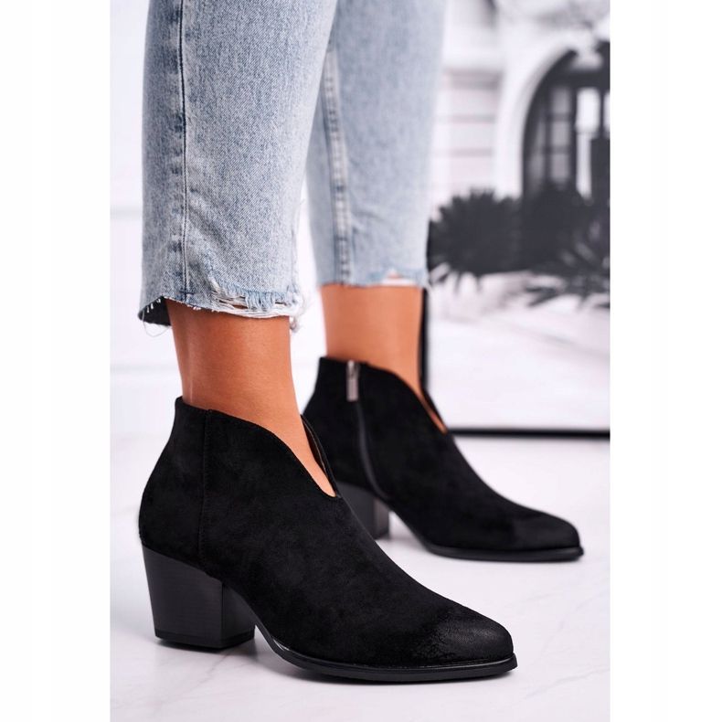 Vinceza Cizme pentru femei cu croi negru Cea mai bună alegere 1 Vinceza Cizme pentru femei cu croi negru Cea mai bună alegere 1