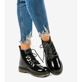 Cizme negre din piele vernisată TL143-1 negru 1 Cizme negre din piele vernisată TL143-1 negru 1