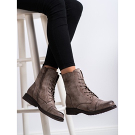 SDS Muncitori dantelați bej 1