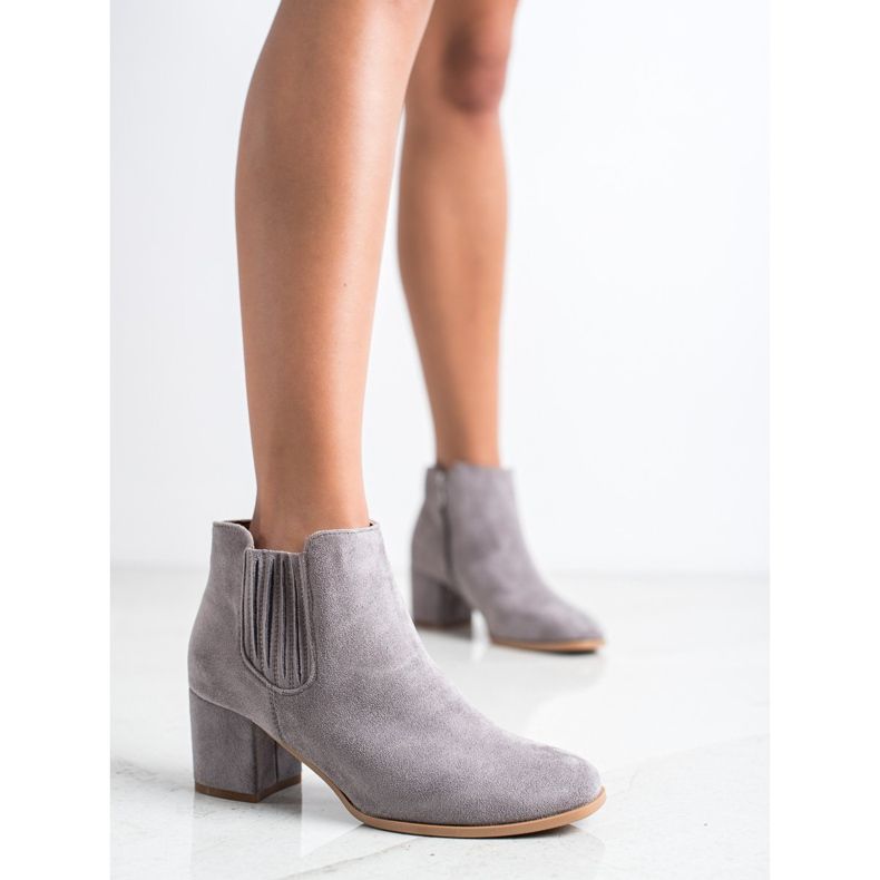 Bella Paris Ghete scurte din piele de căprioară bej 1