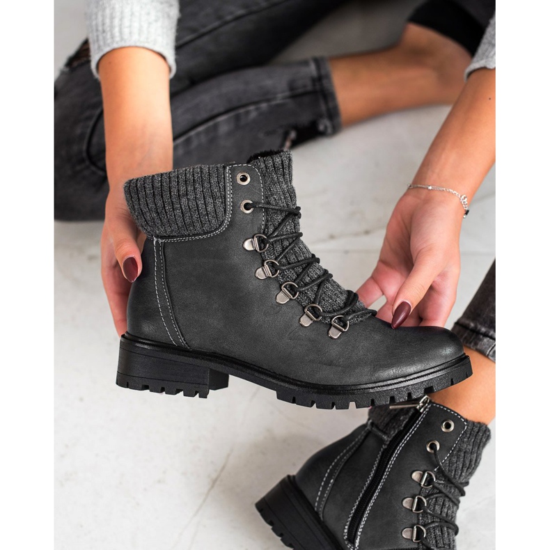 Filippo Trappers cu stil negru 2