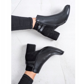 J. Star Cizme negre pe tocuri înalte negru 2 J. Star Cizme negre pe tocuri înalte negru 2