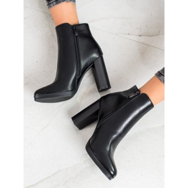 Ideal Shoes Ghete clasice cu toc înalt negru 2 Ideal Shoes Ghete clasice cu toc înalt negru 2