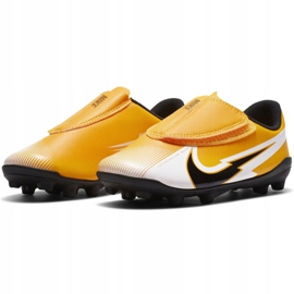 Pantofi de fotbal Nike Mercurial Vapor 13 Club Mg PS (V) Jr AT8162 801 galben galben 1