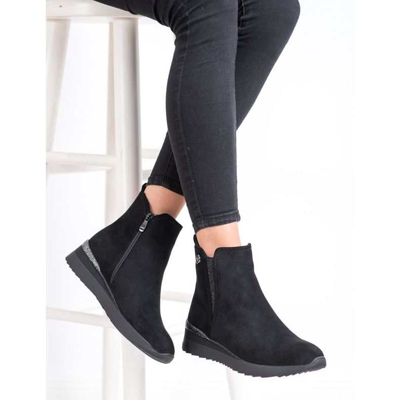 Gogo Cizme calde cu pană negru 2 Gogo Cizme calde cu pană negru 2