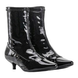 Tocuri lăcuite negre cu șosete Ragemour negru 2 Tocuri lăcuite negre cu șosete Ragemour negru 2