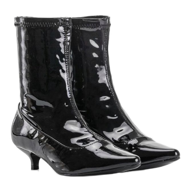 Tocuri lăcuite negre cu șosete Ragemour negru 2 Tocuri lăcuite negre cu șosete Ragemour negru 2