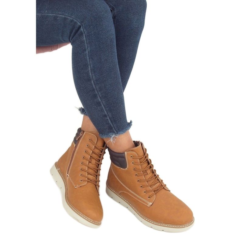 Plăci din lemn cămilă izolată gros P332-1 CAMEL / MARO galben 1