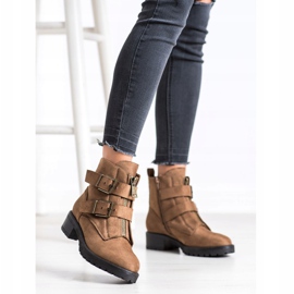 Corina Muncitori ocazionali maro 1