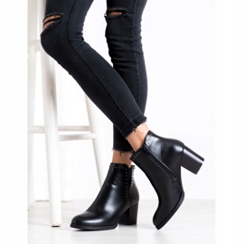 J. Star Ghete clasice cu decorațiuni negru 2