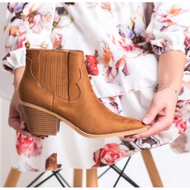 SHELOVET Cowgirls In Spitz maro 1