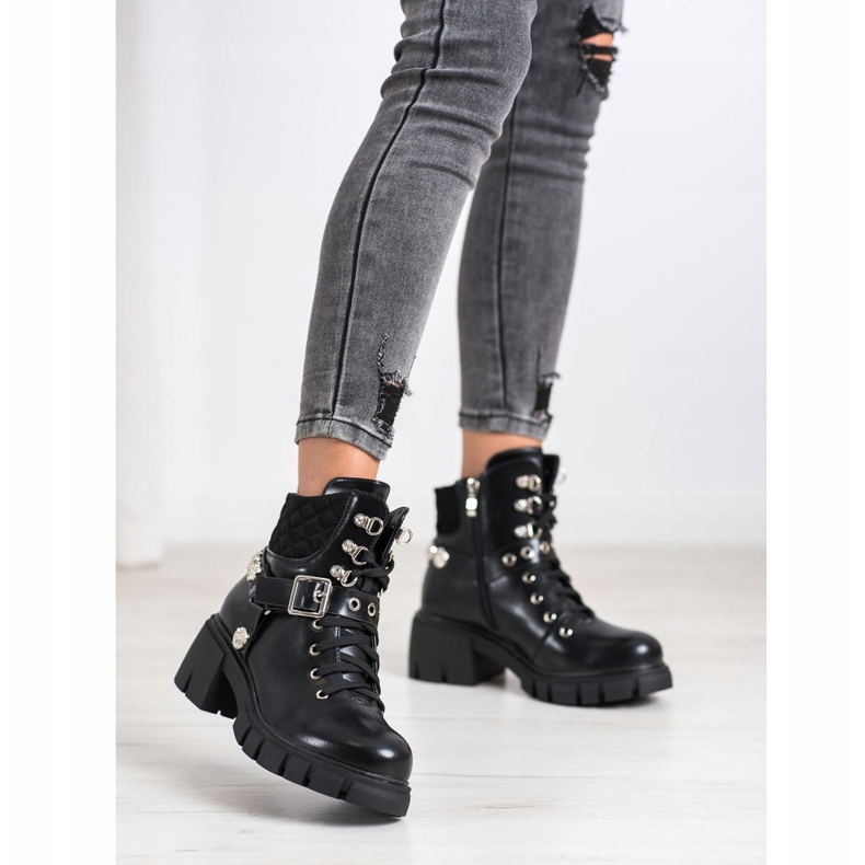 Yes Mile Muncitori eleganți cu ornamente negru 1 Yes Mile Muncitori eleganți cu ornamente negru 1